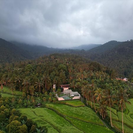 Вілла Utopiaku - Munduk Highlands Екстер'єр фото